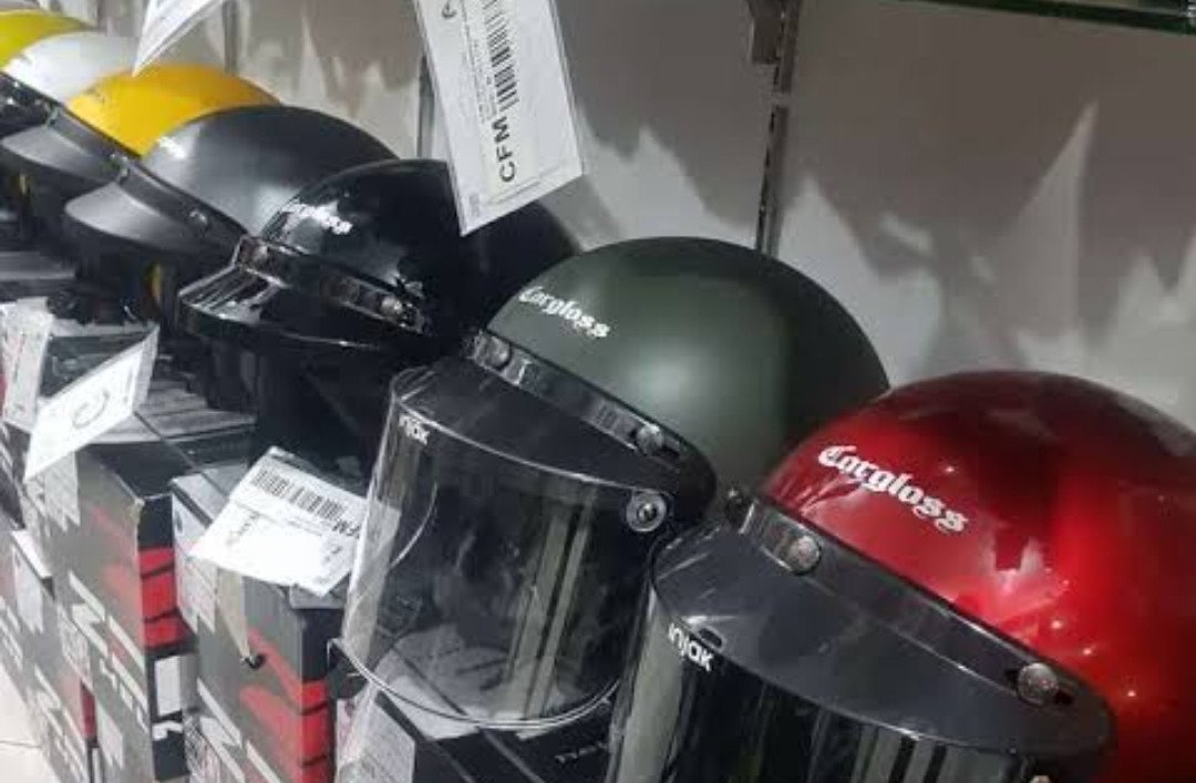 harga helm cargloss