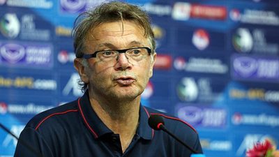 Philippe Troussier Resmi Tunggangi Timnas Vietnam Gantikan Park Hang-seo