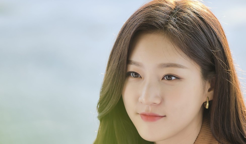 15+ Rekomendasi Drama Korea Terbaik yang Dibintangi oleh Kim Sae Ron