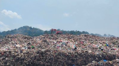 Pentingnya Teknologi dalam Pengelolaan Sampah Pesisir: Perspektif Forum Bank Sampah Lampung