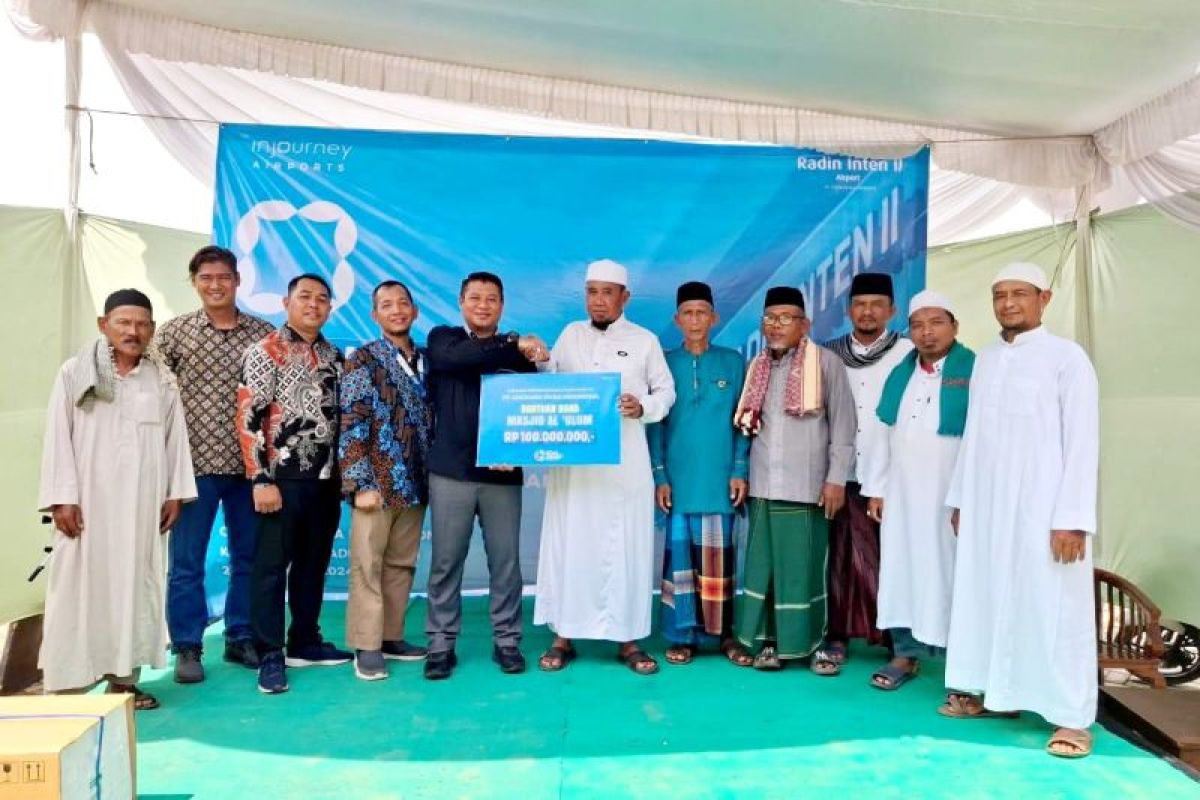 Bandara Radin Inten II Lampung Salurkan Donasi Rp100 Juta ke Rumah Ibadah: Berbagi Berkah