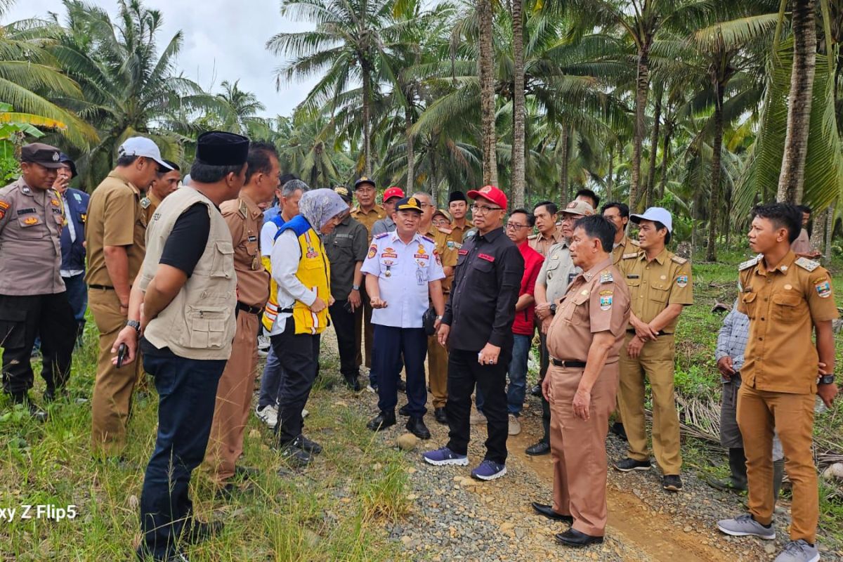 Mukhlis Basri Mendorong Peningkatan Infrastruktur Jalan di Tanggamus, Lampung