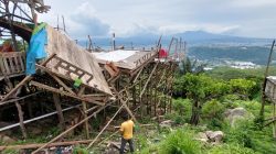 Kafe di Bandarlampung Roboh Akibat Tiang Runtuh