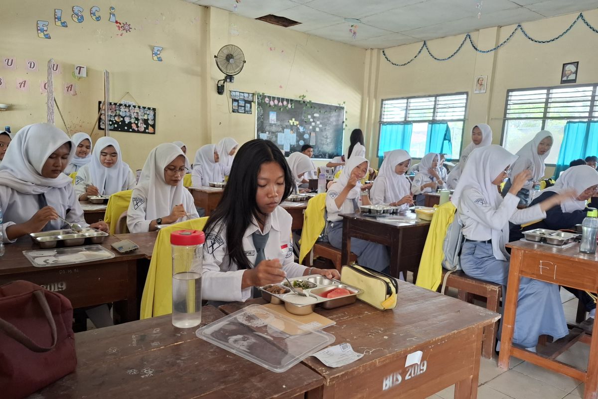 Program Makan Gratis Bergizi: Siswa di Lampung Tengah Bersyukur