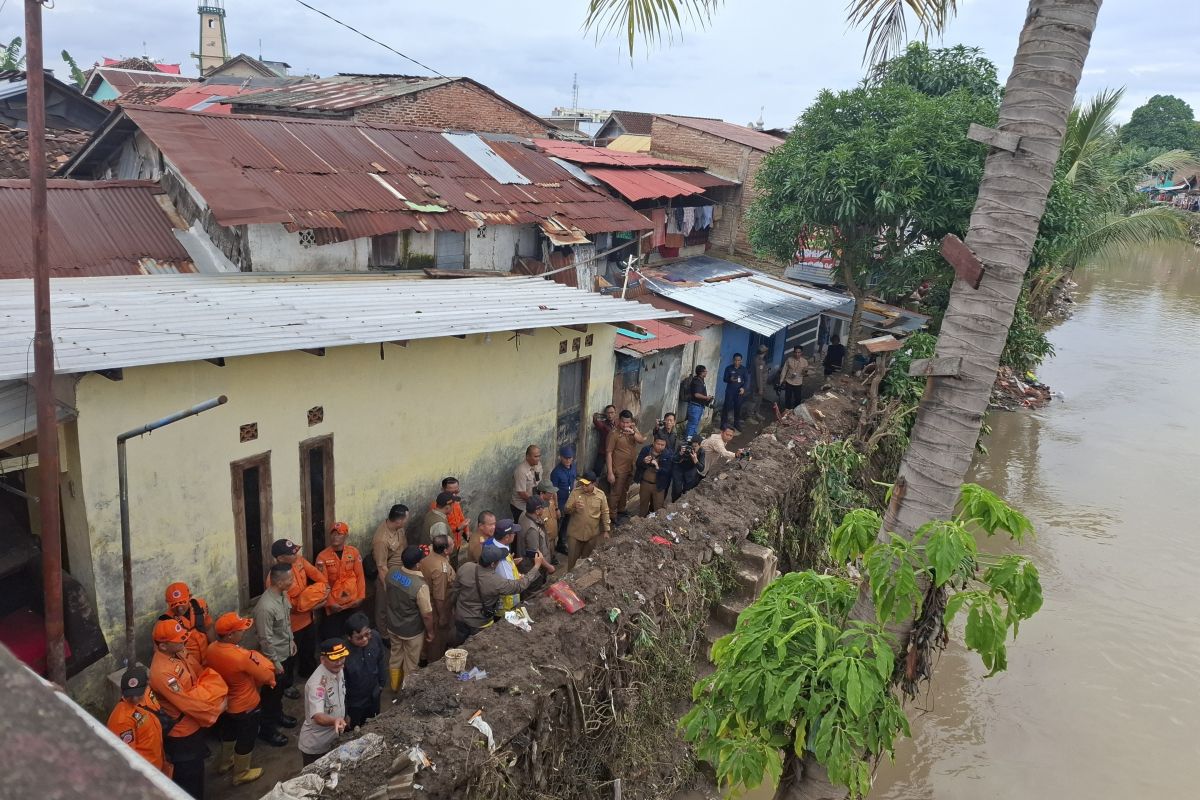 Langkah Penting Pj Gubernur Lampung dalam Pembersihan Sungai Way Belau