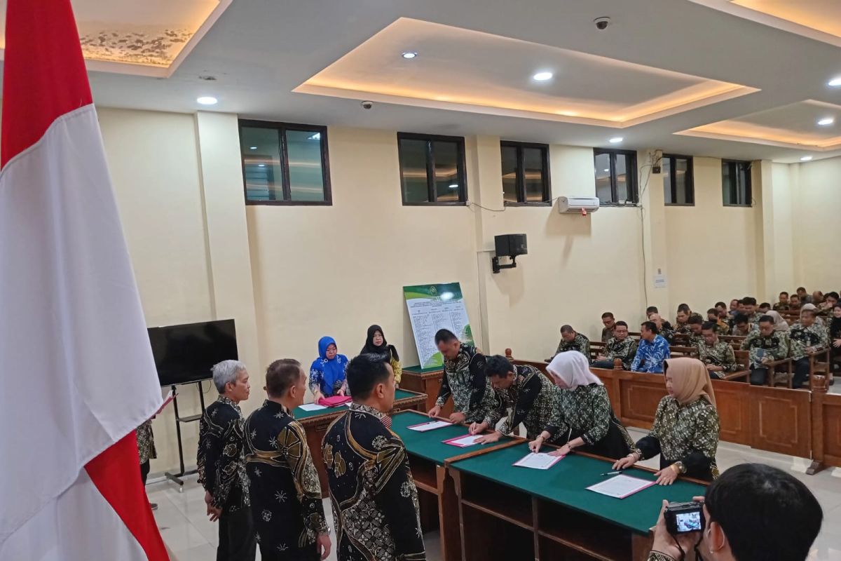 Pegawai PN Tanjungkarang Bersatu dalam Komitmen Integritas