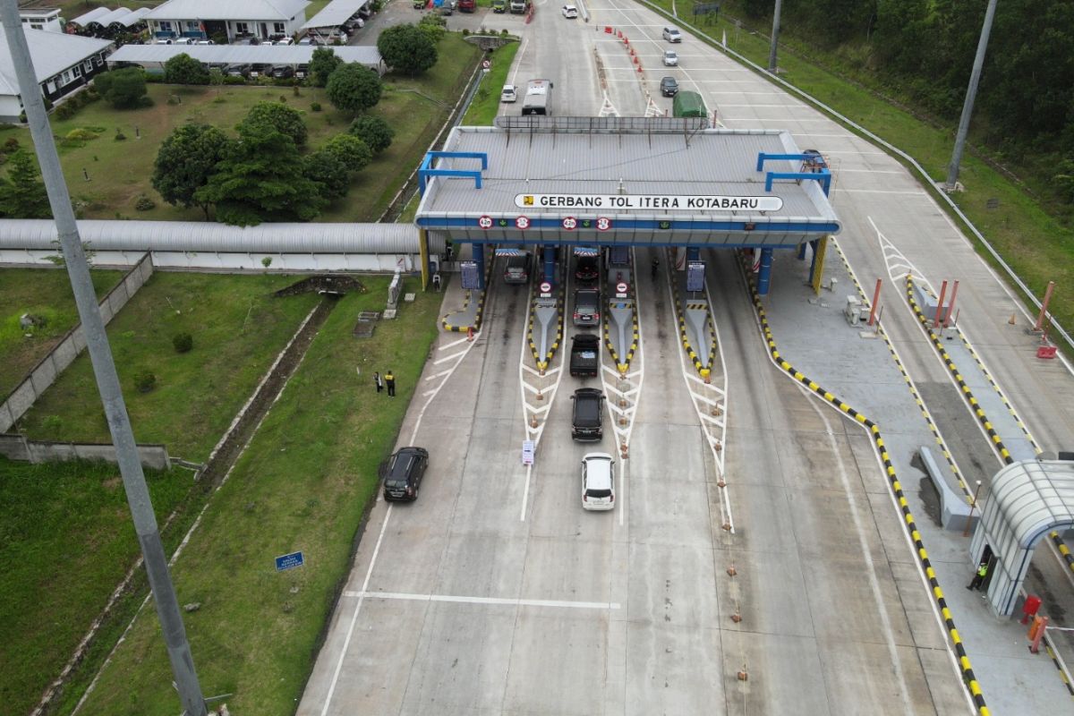 Rekor Trafik: Lebih dari 691.600 Mobil Melintasi Tol Bakauheni-Terbanggi Selama Libur Natal-Tahun Baru