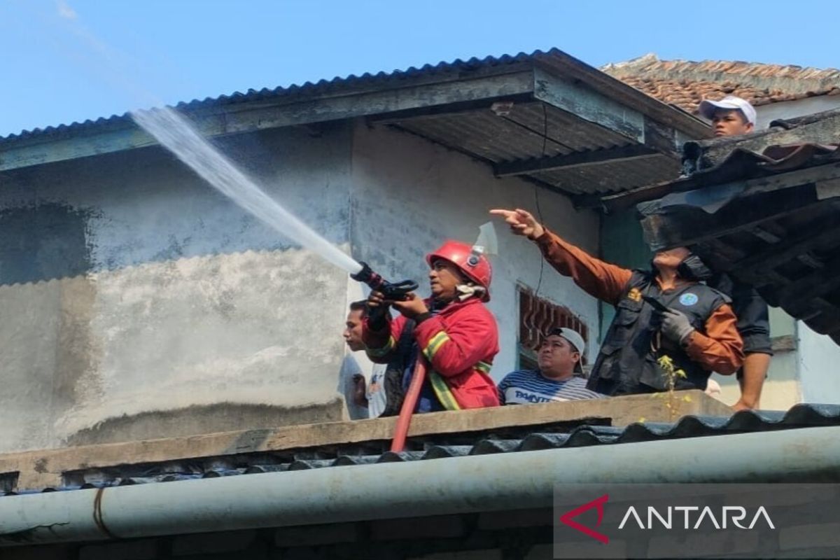 Damkarmat Lampung Selatan Berhasil Atasi 108 Kebakaran dalam Setahun