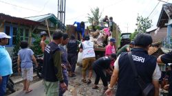 BRI RO Bandar Lampung Bantu Korban Banjir dengan 1.000 Nasi Kotak