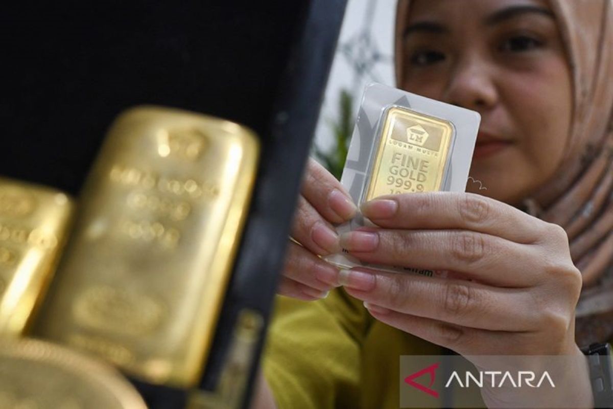 Emas Antam Melonjak: Tembus Rp1,546 Juta per Gram!