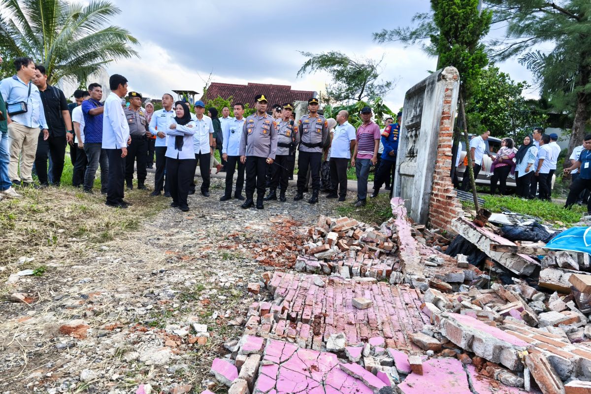 Angin Puting Beliung Rusak 60 Rumah di Bandarlampung: Berita Terbaru dari BPBD