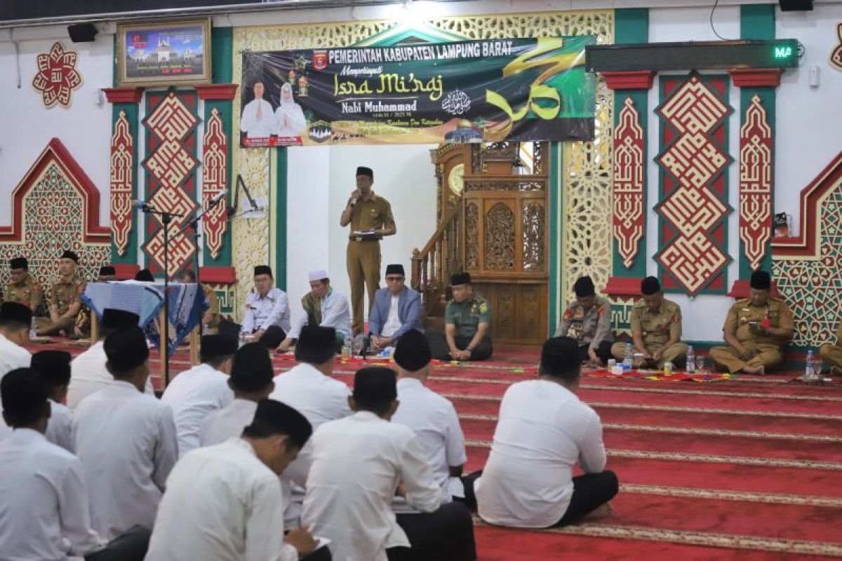 Meningkatkan Ibadah melalui Momentum Isra Mi’raj: Pesan dari Pj. Bupati Lambar