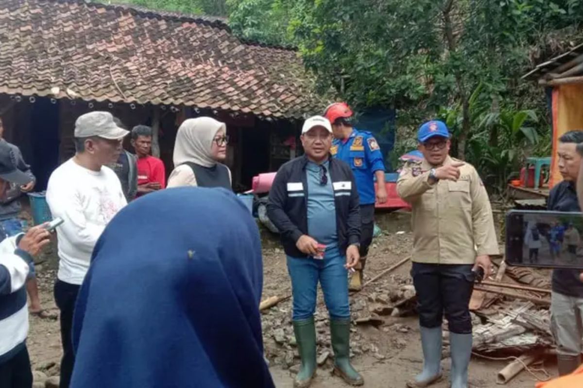 Peninjauan Dampak Banjir oleh Wakil Bupati Lamsel: Kondisi Kecamatan Terkini