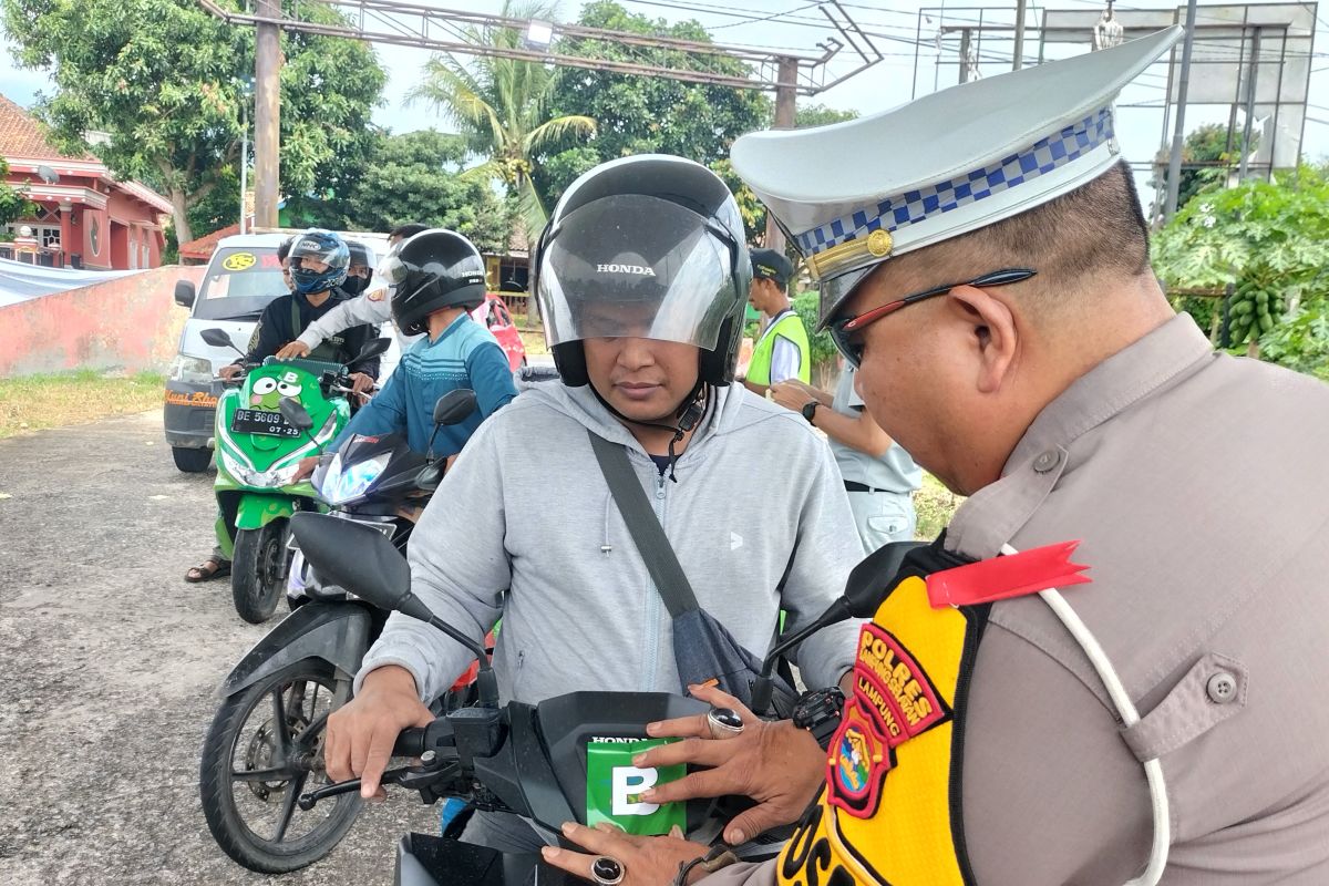 16 Pos Polres Lamsel Siap Jaga Keamanan Jalur Mudik